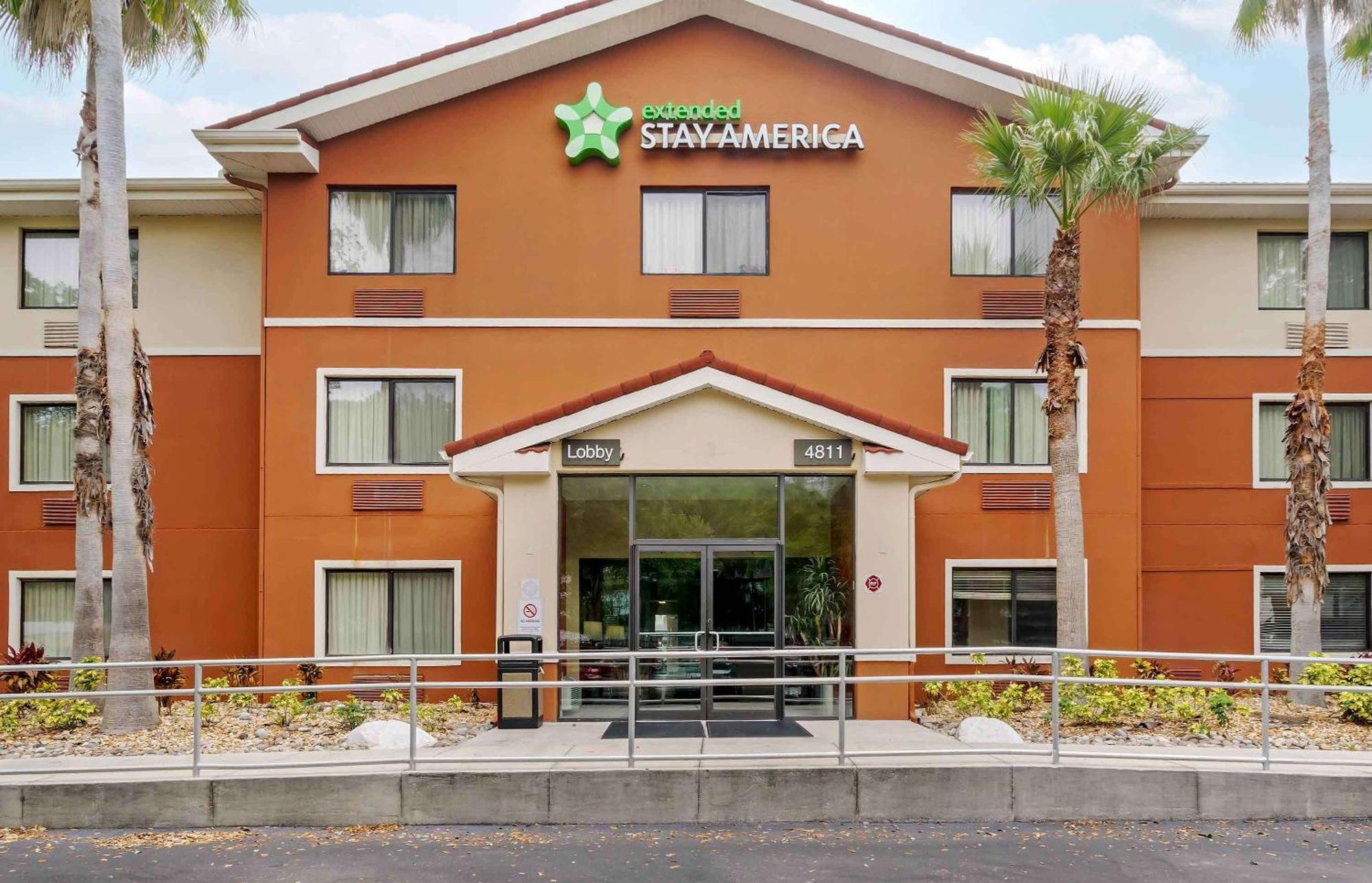 Extended Stay America Select Suites Tampa Airport Memorial Hwy Exterior photo