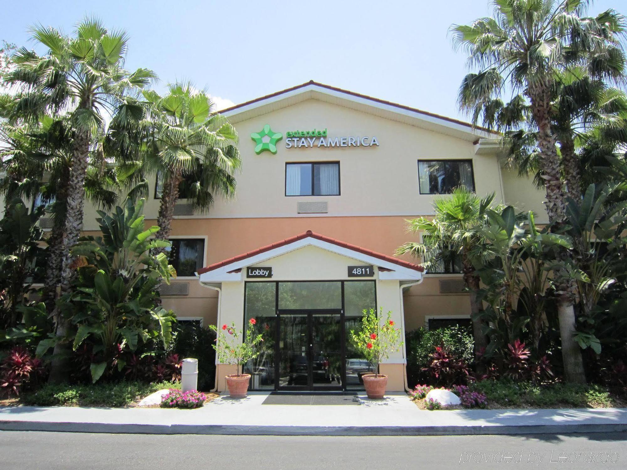 Extended Stay America Select Suites Tampa Airport Memorial Hwy Exterior photo